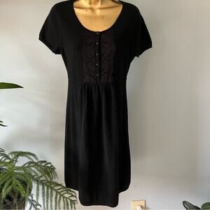 Henri Bendel cashmere dress with lace and button front accents Sz Medium